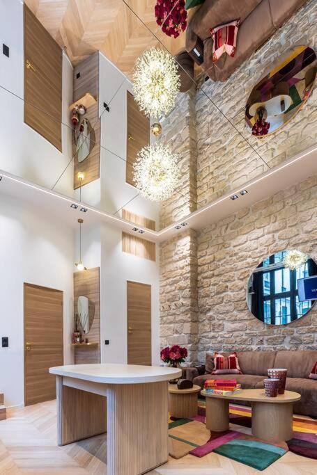 Appartamento B Luxe Triplex, Cinema Near Place Des Vosges Ac Parigi