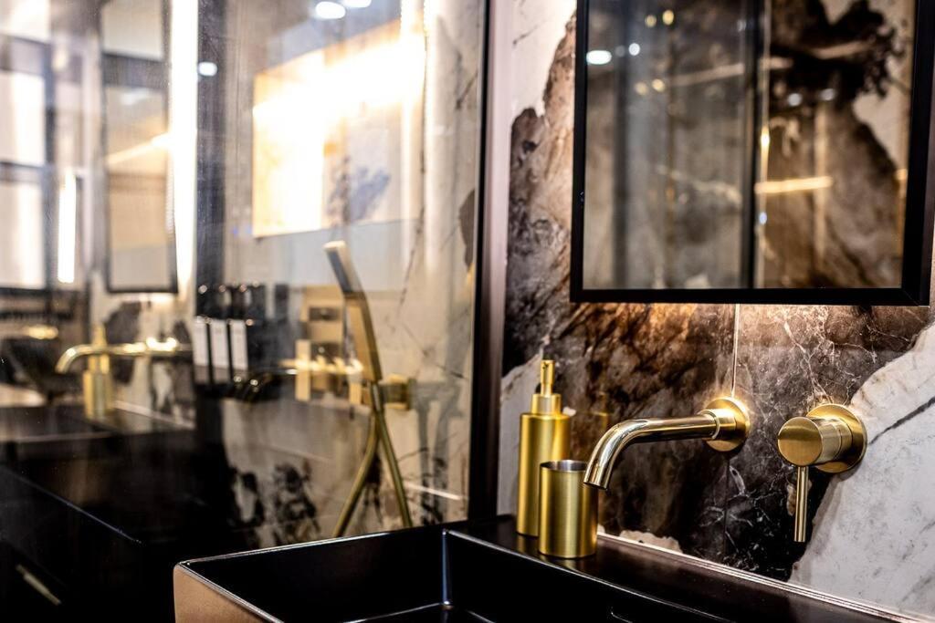 B Luxe Triplex, Cinema Near Place Des Vosges Ac Appartamento Parigi