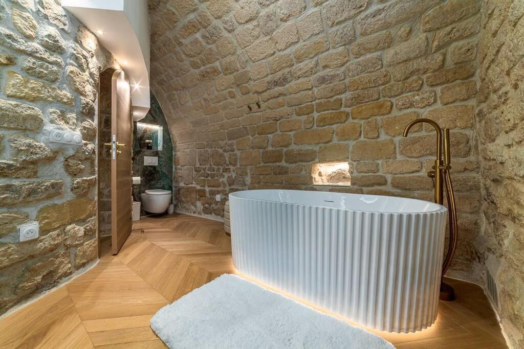 Appartamento B Luxe Triplex, Cinema Near Place Des Vosges Ac *