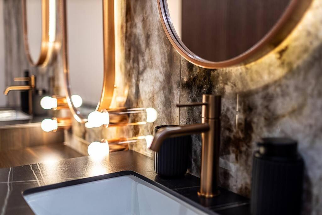 Appartamento B Luxe Triplex, Cinema Near Place Des Vosges Ac *