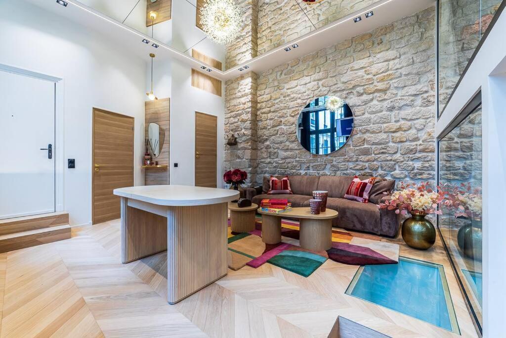 Appartamento B Luxe Triplex, Cinema Near Place Des Vosges Ac Parigi