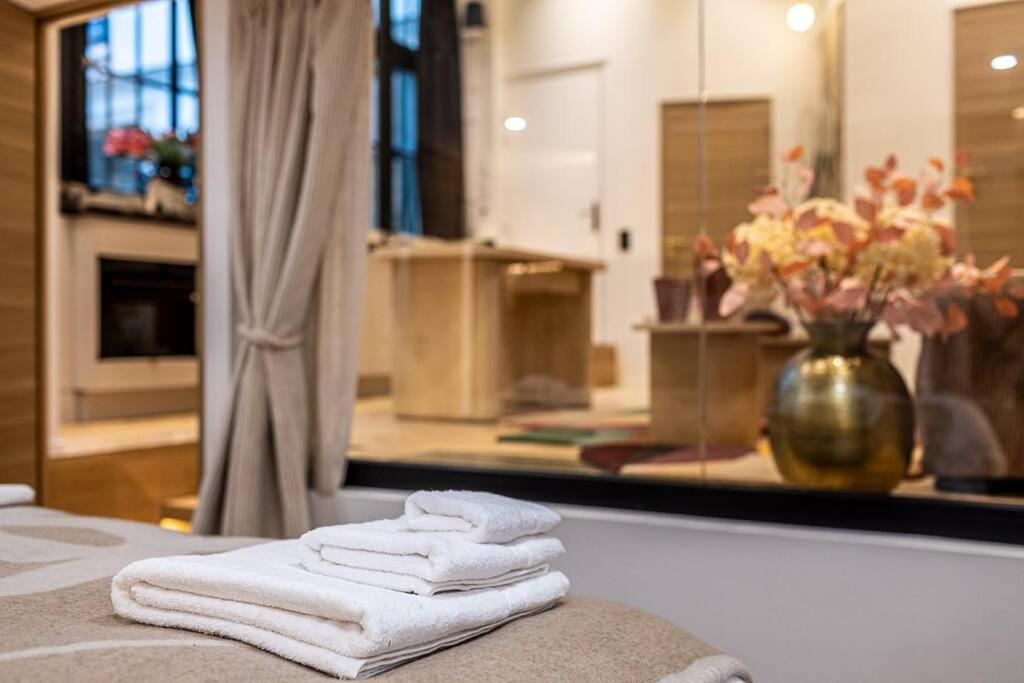 Appartamento B Luxe Triplex, Cinema Near Place Des Vosges Ac