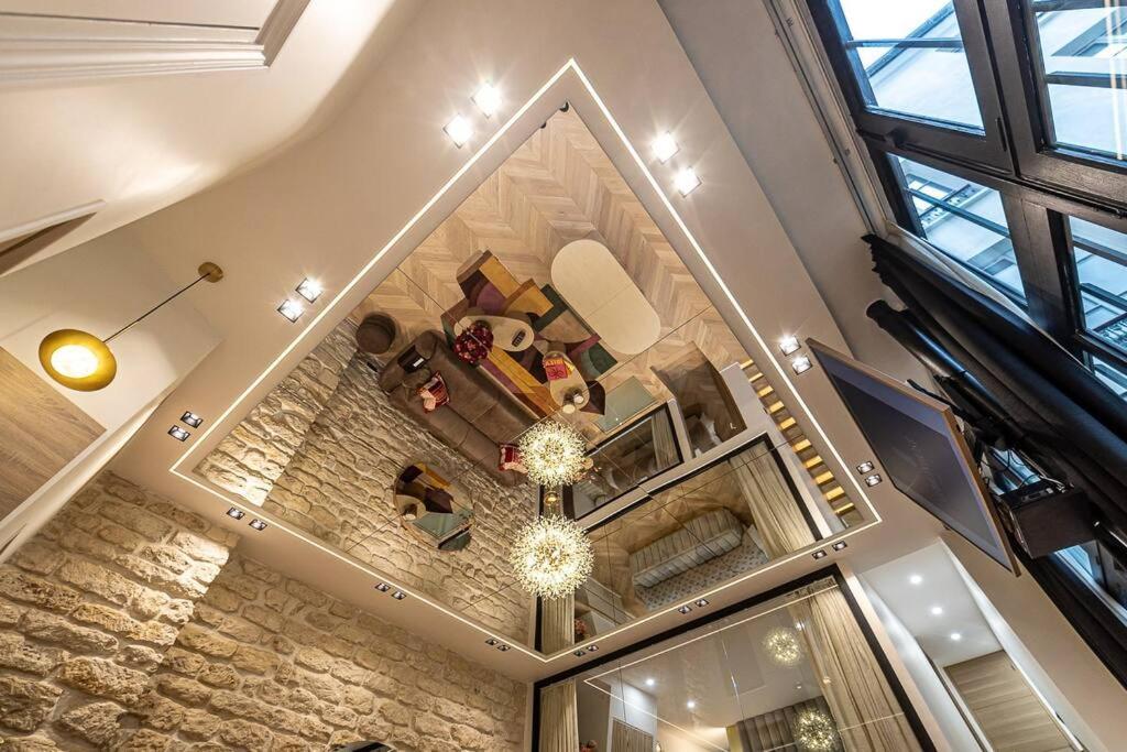 B Luxe Triplex, Cinema Near Place Des Vosges Ac Parigi