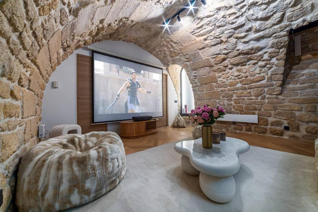 B Luxe Triplex, Cinema Near Place Des Vosges Ac Appartamento *