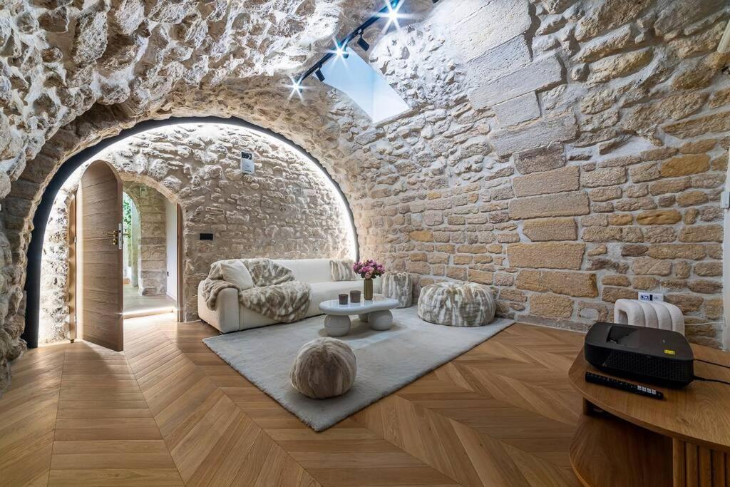 B Luxe Triplex, Cinema Near Place Des Vosges Ac * Parigi