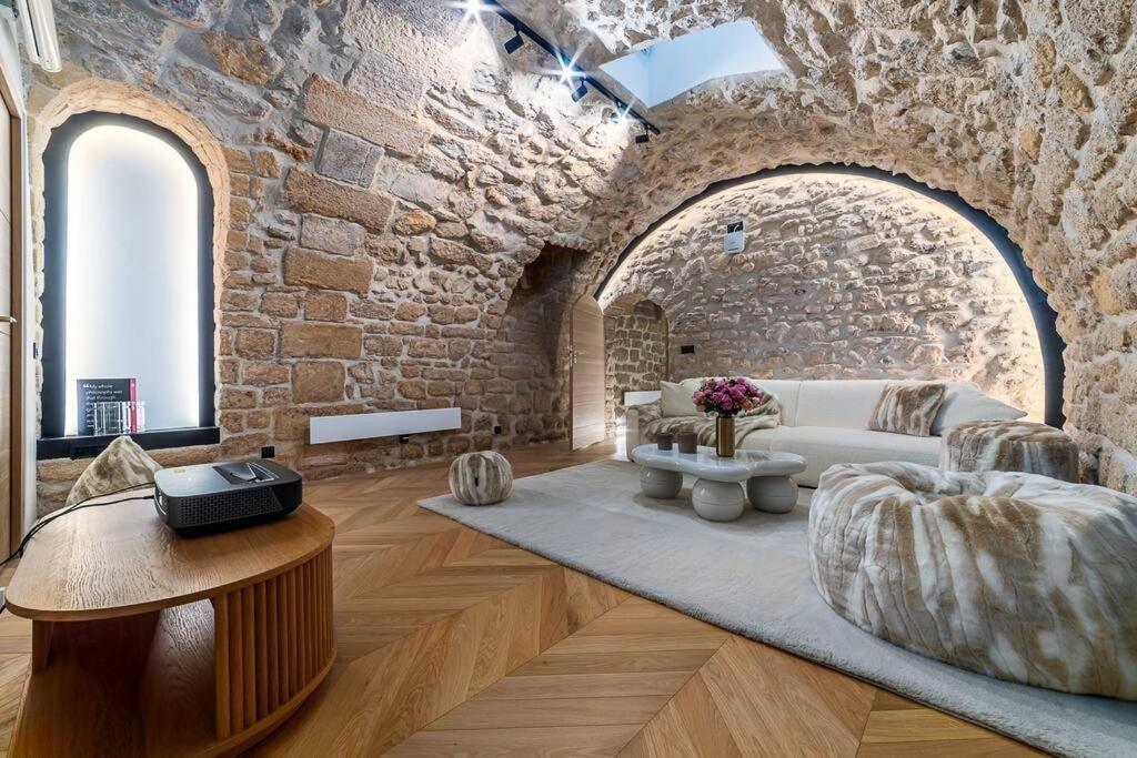 B Luxe Triplex, Cinema Near Place Des Vosges Ac * Parigi