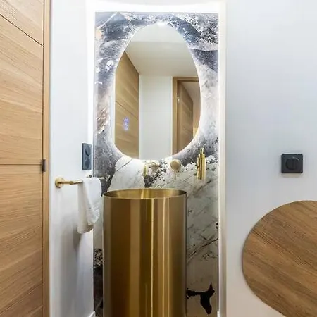 B Luxe Triplex, Cinema Near Place Des Vosges Ac Apartment Paris
