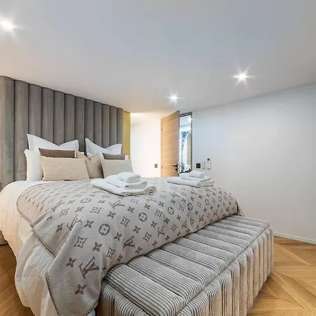 B Luxe Triplex, Cinema Near Place Des Vosges Ac Apartment