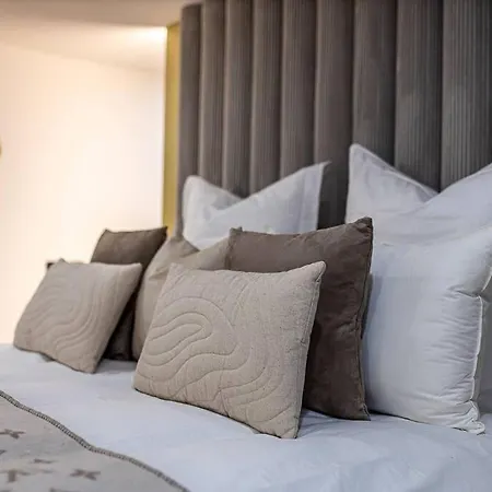 B Luxe Triplex, Cinema Near Place Des Vosges Ac Apartment Paris